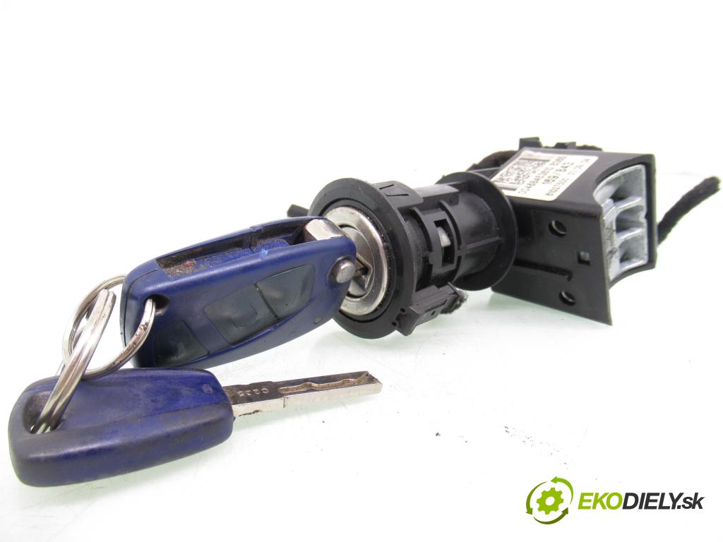 FIAT PANDA (169_) HB 2003 40,00 1.1 54 - 187 A1.000 1108,00 spinačka 00468453610 ; 46528244 (Spínacia skrinka)