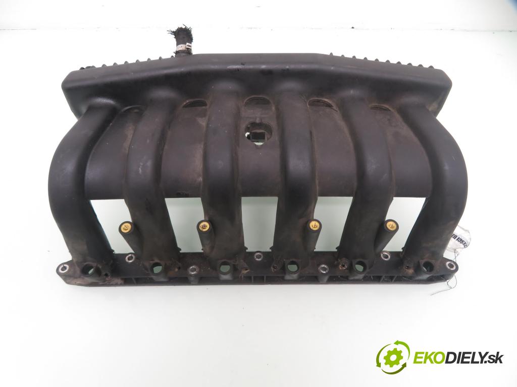 BMW 5 (E39) SEDAN 1996 110,00 520 i 150 - M52 B20 (206S3) 1991,00 potrubí 11611427618 ; 11611703778