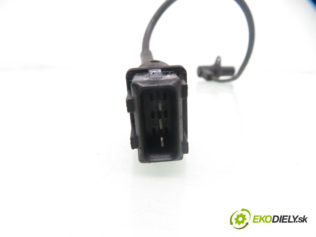 BMW 5 (E39) SEDAN 1996 110,00 520 i 150 - M52 B20 (206S3) 1991,00 Snímač polohy vačky Vačkový hriadeľ: 1703221 ; 5WK96011