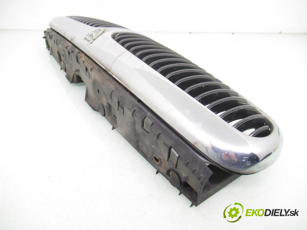 JAGUAR X-TYPE I (X400) SEDAN 2004 96,00 2.0 D 130 - FMBA 1998,00 mřížka / maska