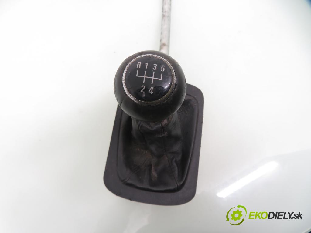 OPEL ZAFIRA A Nadwozie Wielkopojemne (MPV) (T98)  MINIVAN 2000 85,00 1.8 16V 116 - X 18 XE1 1796,00 ZVEDÁK: 0026582301 ; 90523924