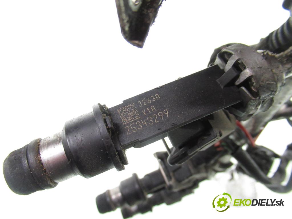 OPEL ASTRA G liftback (T98) LIFTBACK 2003 76,00 1.6 - Z 16 XEP 1598,00 Lišta vstrekovacia 25343299 (Vstrekovacia lišta)