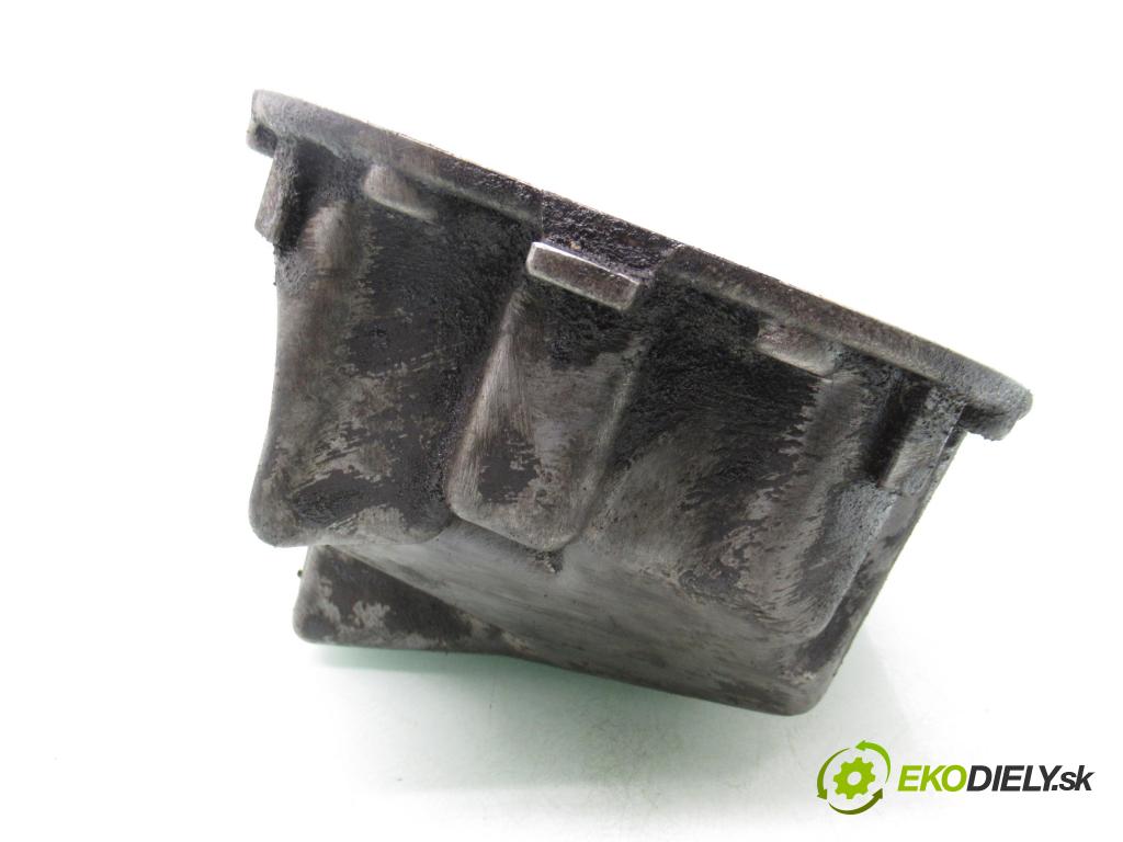 SAAB 900 II LIFTBACK 1995 136,00 2.0 -16 Turbo 185 - B204L 1985,00 Vaňa olejová  (Olejová vaňa)