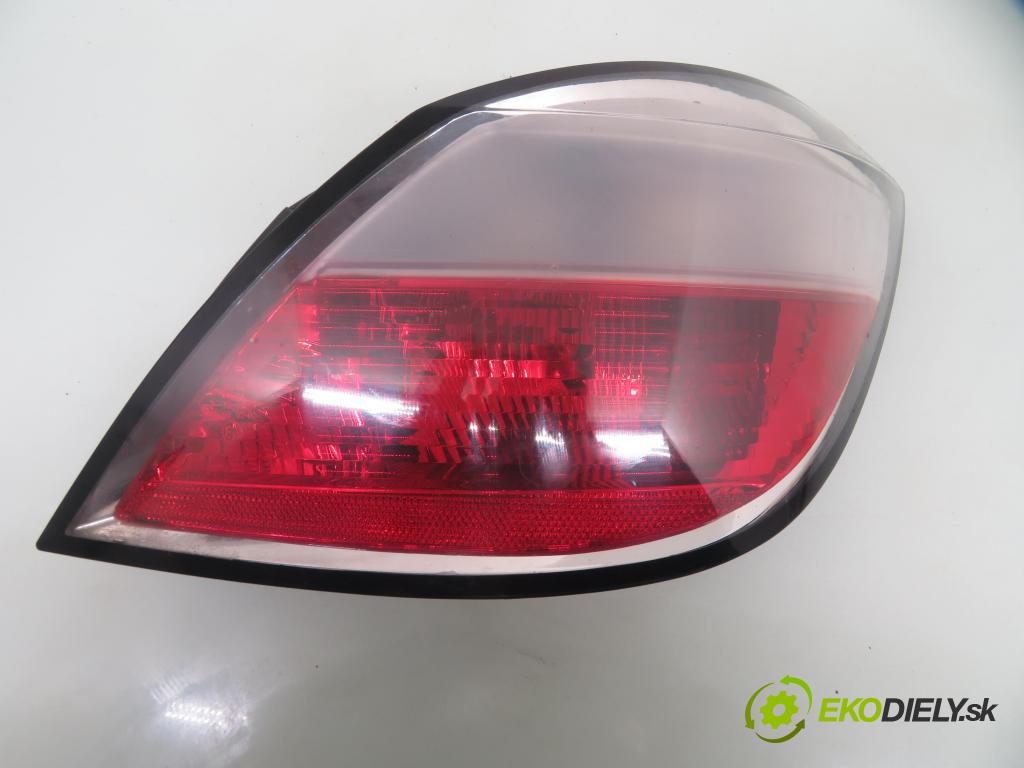 OPEL ASTRA H (A04) HB 2004 59,00 1.7 CDTI - Z 17 DTL 1686,00 Svetlo pravé zadné 159728