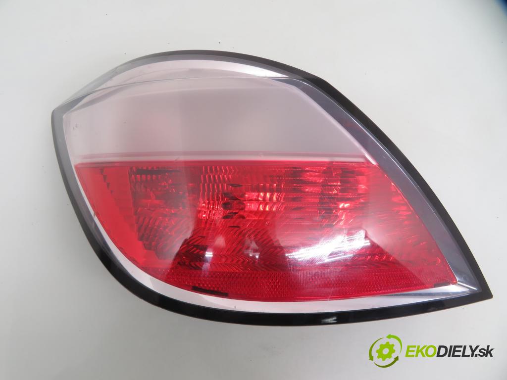 OPEL ASTRA H (A04) HB 2004 59,00 1.7 CDTI - Z 17 DTL 1686,00 Svetlo ľavé zadné 24451835 ; 00865301 ; 159727