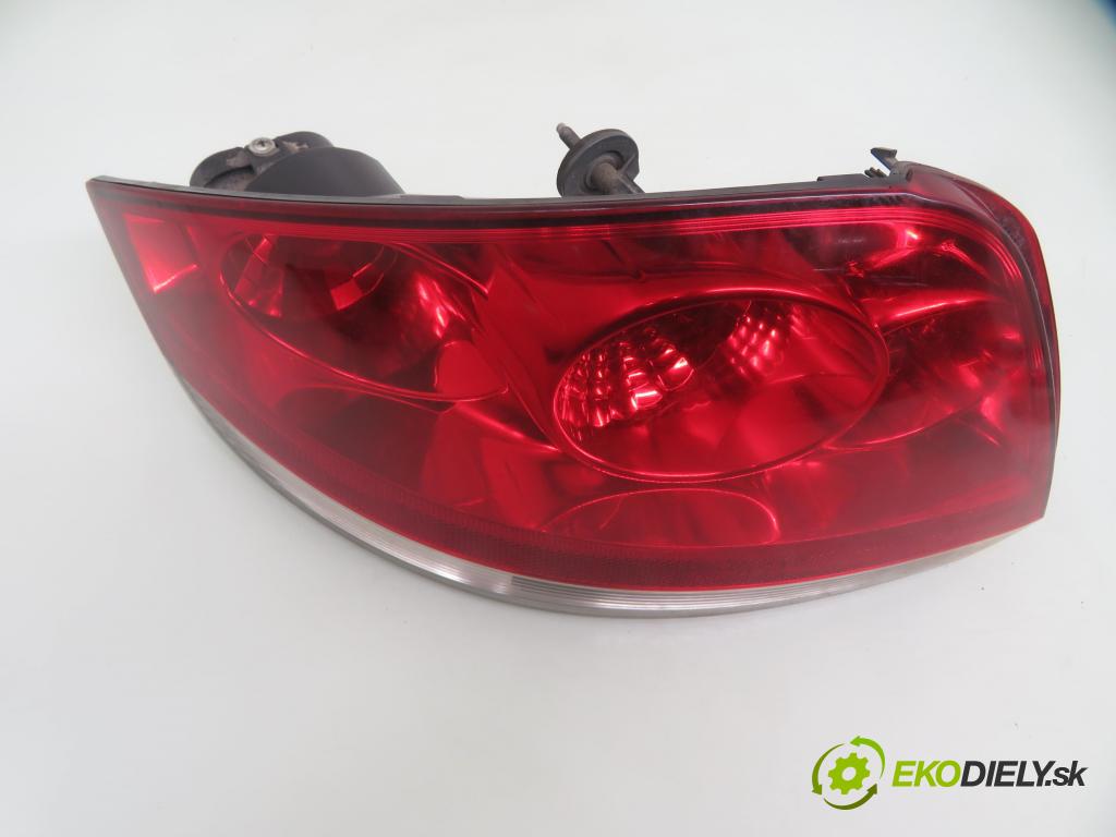 FIAT LINEA (323_) SEDAN 2008 66,00 1.3 D Multijet 90 1248,00 Svetlo ľavé zadné 51753758 ; 20200999