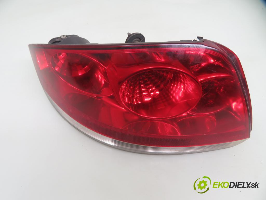 FIAT LINEA (323_) SEDAN 2008 66,00 1.3 D Multijet 90 1248,00 Svetlo ľavé zadné 51753758 ; 20200999
