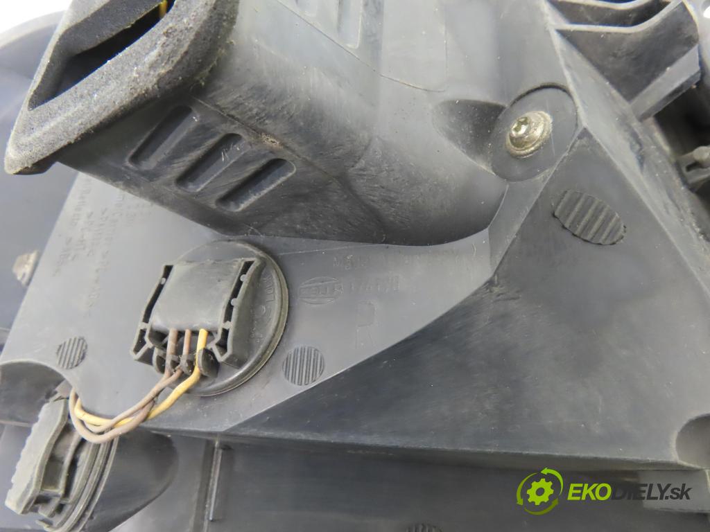 VW GOLF VI (5K1) HB 2011 155,00 2.0 GTi - CCZB 1984,00 Svetlo pravé zadné 174198