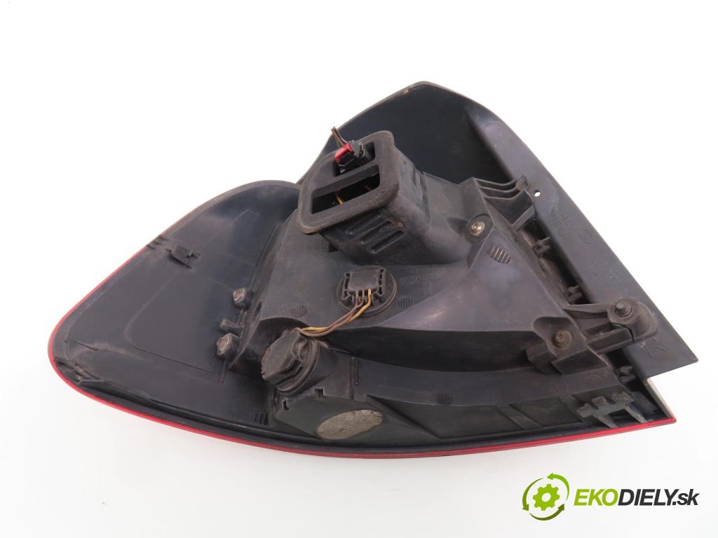 VW GOLF VI (5K1) HB 2011 155,00 2.0 GTi - CCZB 1984,00 Svetlo pravé zadné 174198