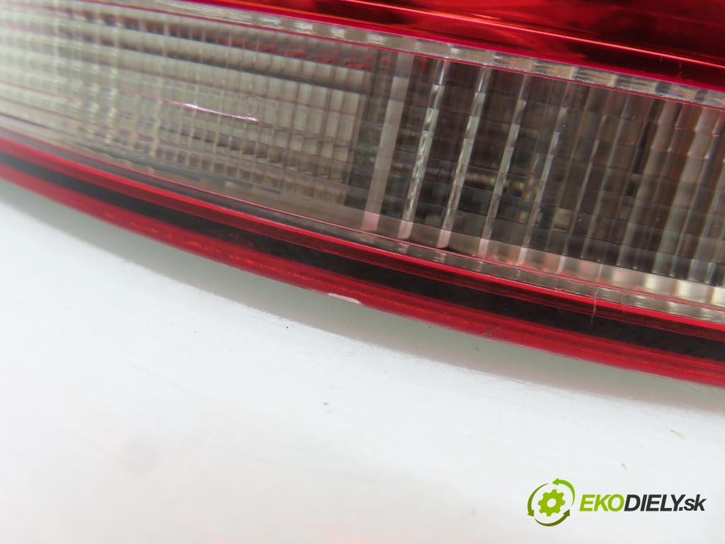 VW GOLF VI (5K1) HB 2011 155,00 2.0 GTi - CCZB 1984,00 Svetlo pravé zadné 174198