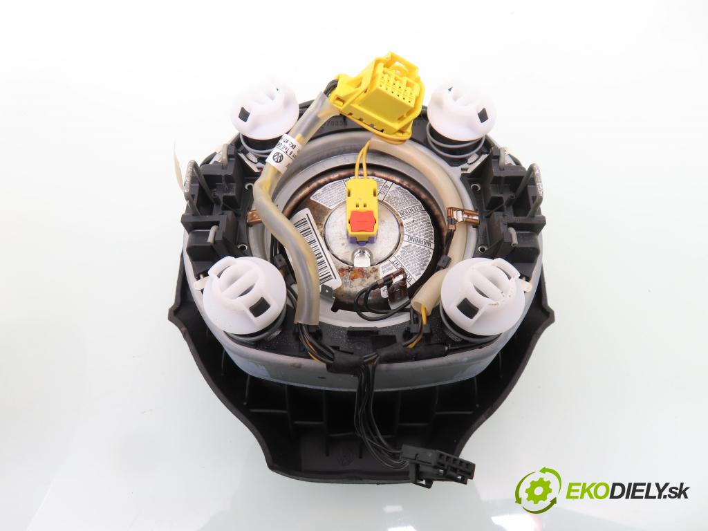 VW GOLF VI (5K1) HB 2011 155,00 2.0 GTi - CCZB 1984,00 volant 5K0998537B ; 5K0419091AFASY ; 5K0880201M (Volant)