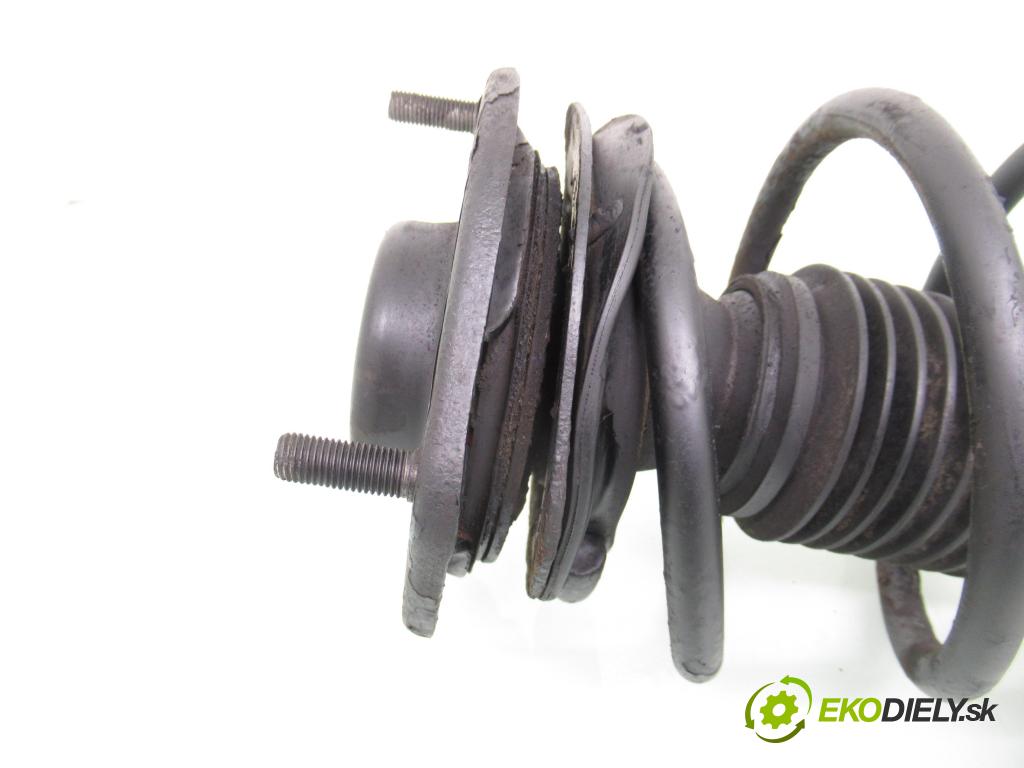 VOLVO V40 Kombi (645) KOMBI 2001 75,00 1.9 DI 102 - D 4192 T4 1870,00 MCPERSON LP