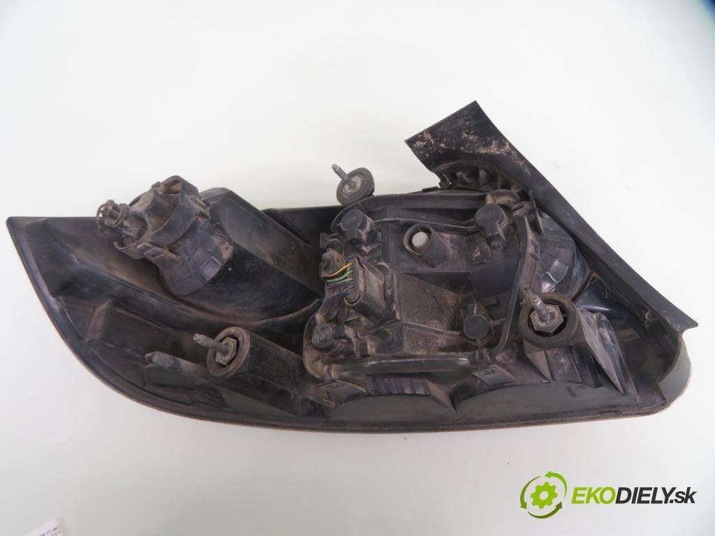 FIAT LINEA (323_) SEDAN 2008 66,00 1.3 D Multijet 90 1248,00 Svetlo pravé zadné 51753752 ; 20190999