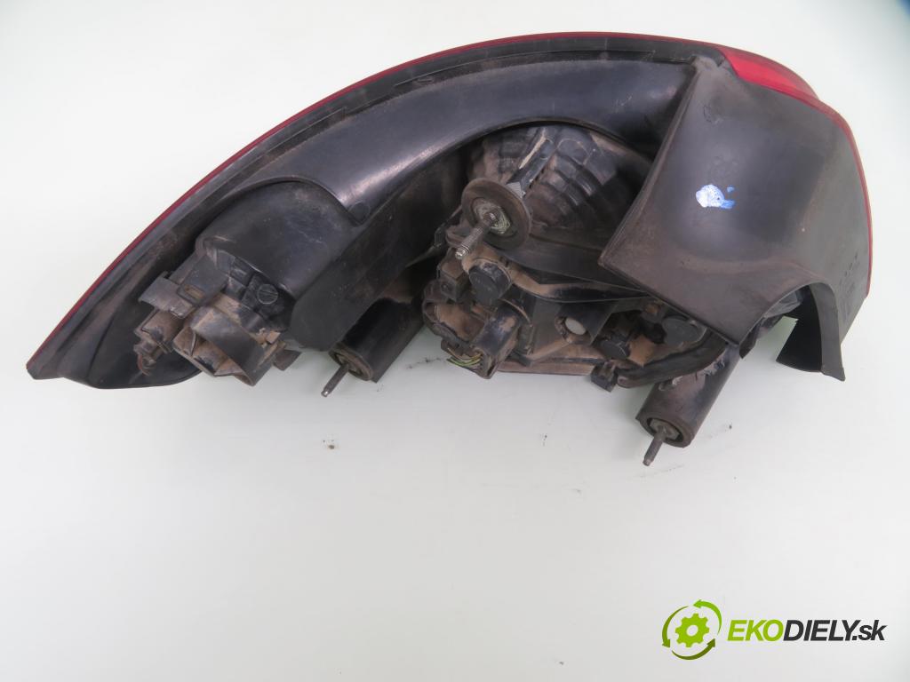 FIAT LINEA (323_) SEDAN 2008 66,00 1.3 D Multijet 90 1248,00 Svetlo pravé zadné 51753752 ; 20190999