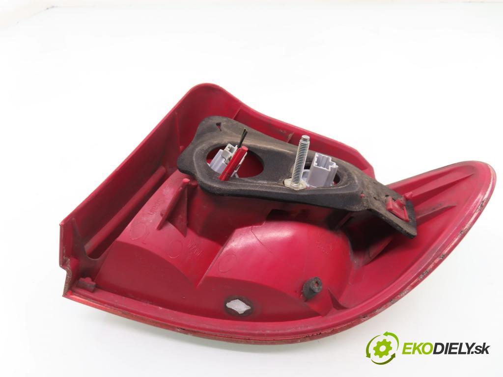 MAZDA 2 (DY) HB 2005 50,00 1.4 CD - F6JA 1399,00 Svetlo ľavé zadné 3M7113405AN