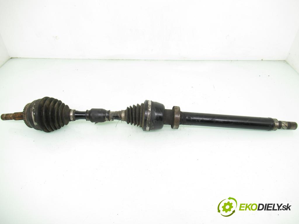 VOLVO V40 Kombi (645) KOMBI 2001 75,00 1.9 DI 102 - D 4192 T4 1870,00 Poloos PP