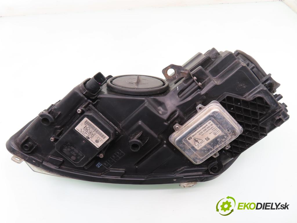 VW GOLF VI (5K1) HB 2011 155,00 2.0 GTi - CCZB 1984,00 Svetlo PP 5K1941752D ; 7L6941329B ; 5DV00900000