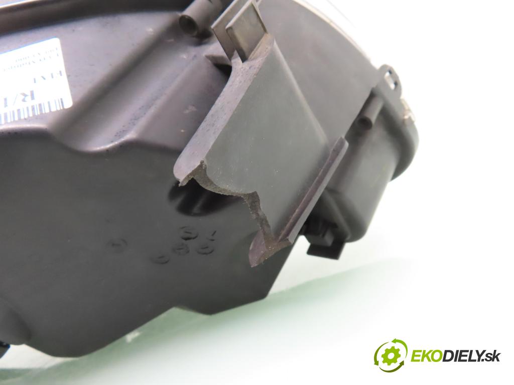 FIAT LINEA (323_) SEDAN 2008 66,00 1.3 D Multijet 90 1248,00 Svetlo LP