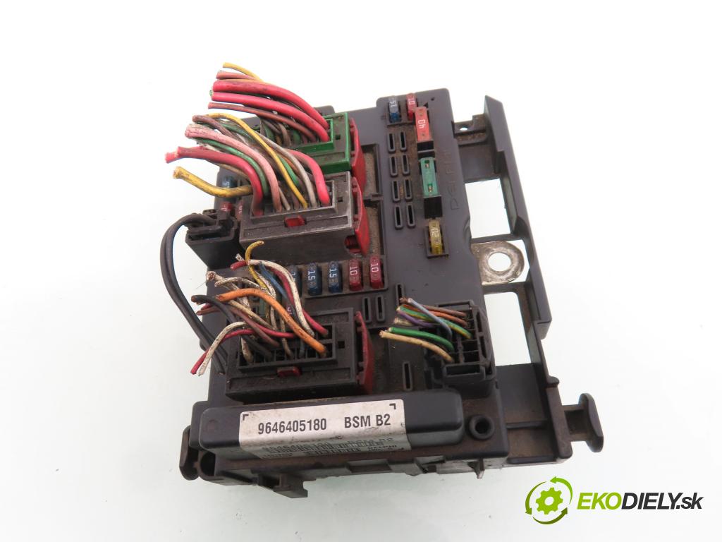 PEUGEOT 307 (3A/C) HB 2006 65,00 1.4 16V - KFU (ET3J4) 1360,00 MODUL BSM 9646405180