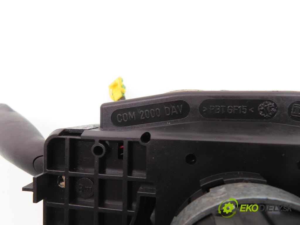 PEUGEOT 307 (3A/C) HB 2005 66,00 1.6 HDi 90 - 9HX (DV6ATED4) 1560,00 páčka/prepínač 251492 ; COM2000DAV
