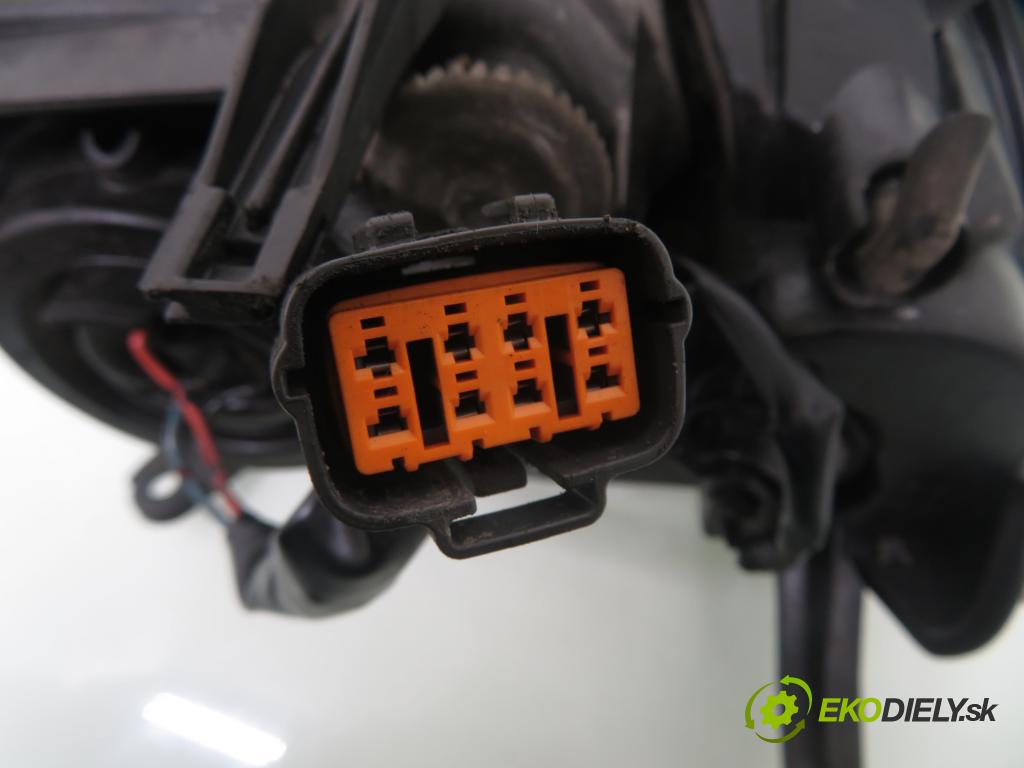MAZDA 2 (DY) HB 2004 55,00 1.25 - FUJA 1242,00 Svetlo LP 3M7113W030AG ; P2339