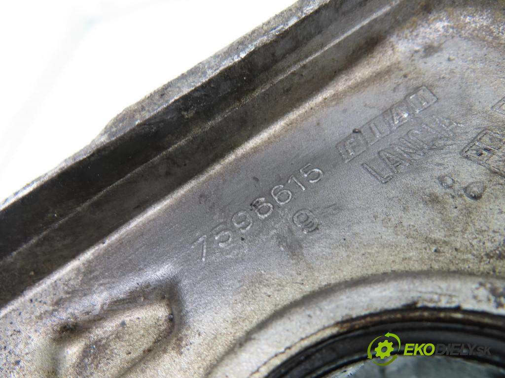 FIAT PUNTO (176_) HB 1995 43,00 60 1.2 - 176 A7.000 1242,00 kryt Ventilů 7596615