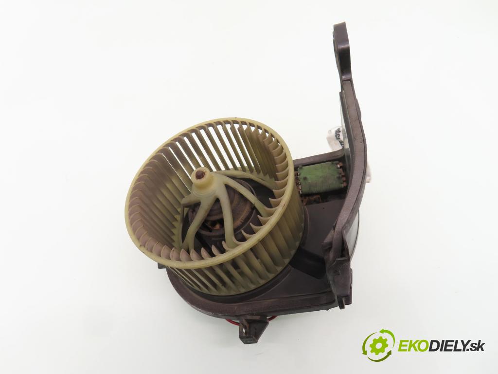 RENAULT CLIO II (BB_, CB_) HB 1999 43,00 1.2 8V 58 1149,00 Ventilátor vetráku 127121200