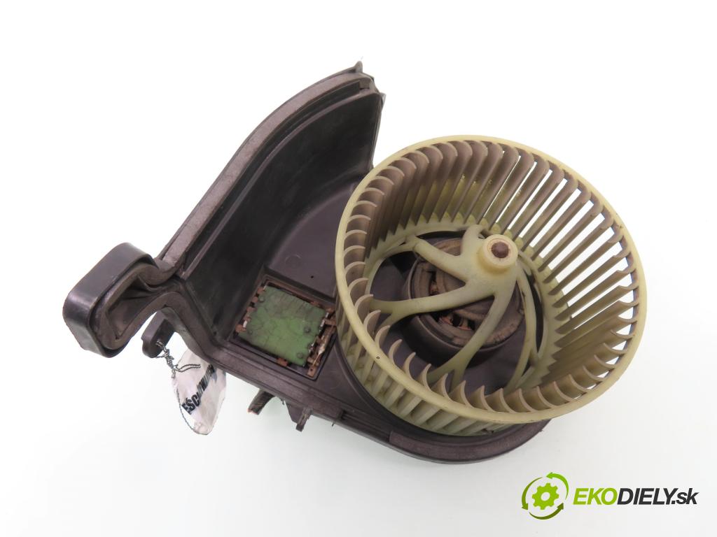 RENAULT CLIO II (BB_, CB_) HB 1999 43,00 1.2 8V 58 1149,00 Ventilátor vetráku 127121200