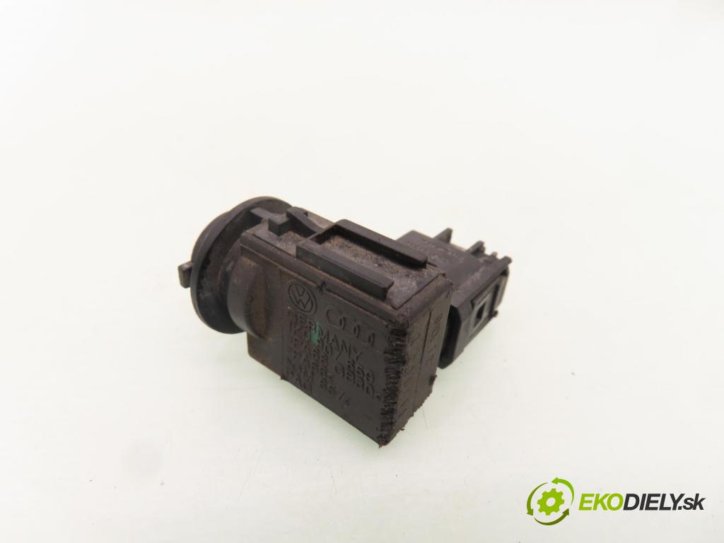 VW GOLF VI (5K1) HB 2011 155,00 2.0 GTi - CCZB 1984,00 snímač KVALITNÍ vzduchu 1K0907659