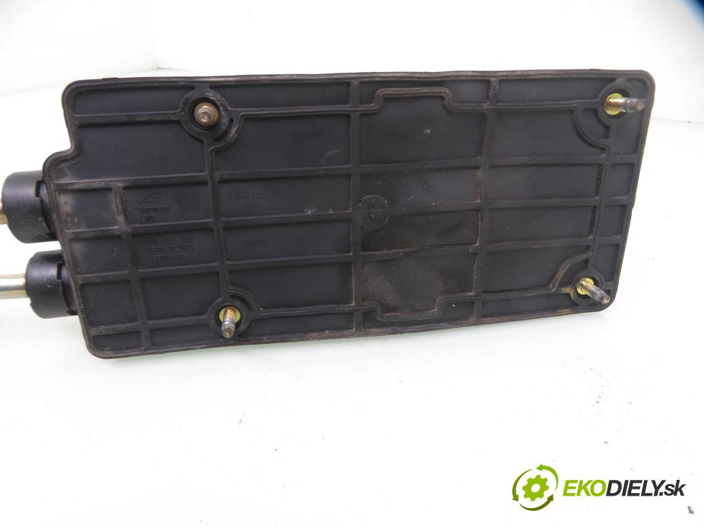 VW SHARAN (7M8, 7M9, 7M6) MINIVAN 1996 85,00 2 - ADY 1984,00 ZVEDÁK: 7M0711268