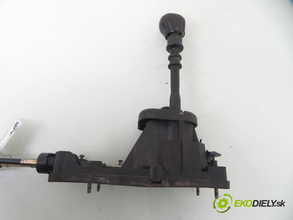 VW SHARAN (7M8, 7M9, 7M6) MINIVAN 1996 85,00 2 - ADY 1984,00 ZVEDÁK: 7M0711268