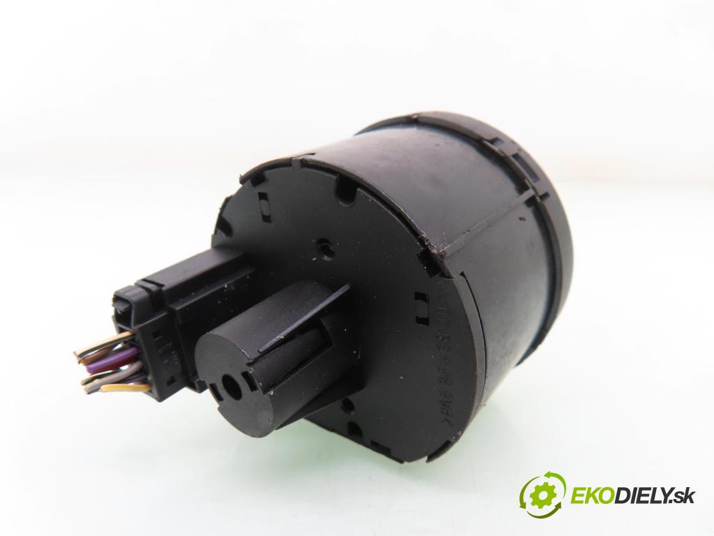 VW GOLF VI (5K1) HB 2011 155,00 2.0 GTi - CCZB 1984,00 prepínač svetlá