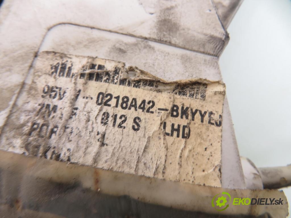 VW SHARAN (7M8, 7M9, 7M6) MINIVAN 1996 85,00 2 - ADY 1984,00 zámok 95VW0218A42BKYYEJ