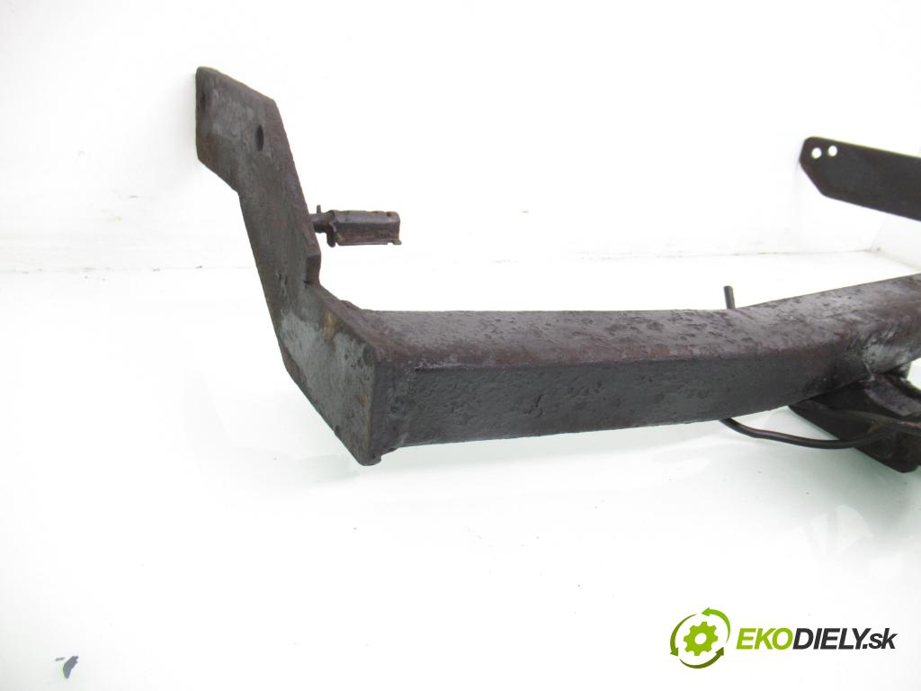 SKODA FELICIA I pick-up (6UF, 6U7) PICK-UP 1999 40,00 1.3 - AMG 1289,00 Hák