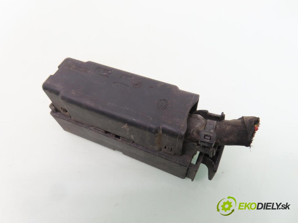 VW GOLF VI (5K1) HB 2011 155,00 2.0 GTi - CCZB 1984,00 BALÍČEK: elektrická 1K0614517DE ; 1K0907379BJ