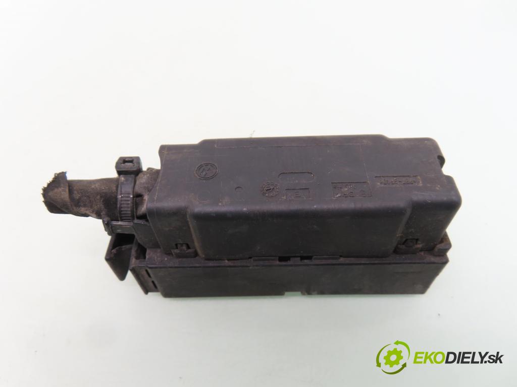 VW GOLF VI (5K1) HB 2011 155,00 2.0 GTi - CCZB 1984,00 BALÍČEK: elektrická 1K0614517DE ; 1K0907379BJ