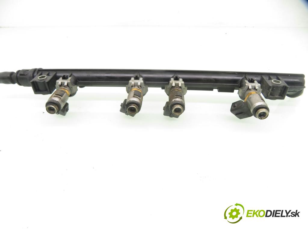 FIAT PANDA Van (169_) VAN 2006 40,00 1.1 - 187 A1.000 1108,00 Lišta vstrekovacia CB261B (Vstrekovacia lišta)