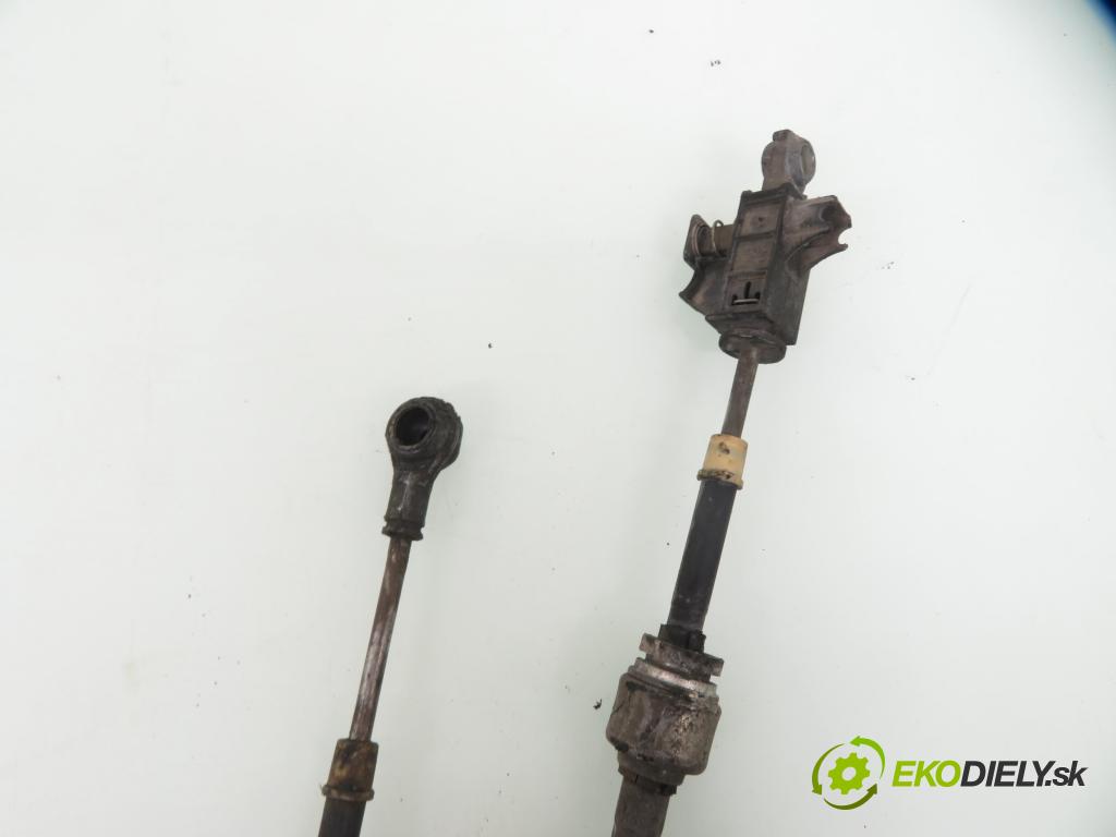 FIAT PUNTO (188_) HB 2001 44,00 1.2 60 - 188 A4.000 1242,00 ZVEDÁK: 55347670