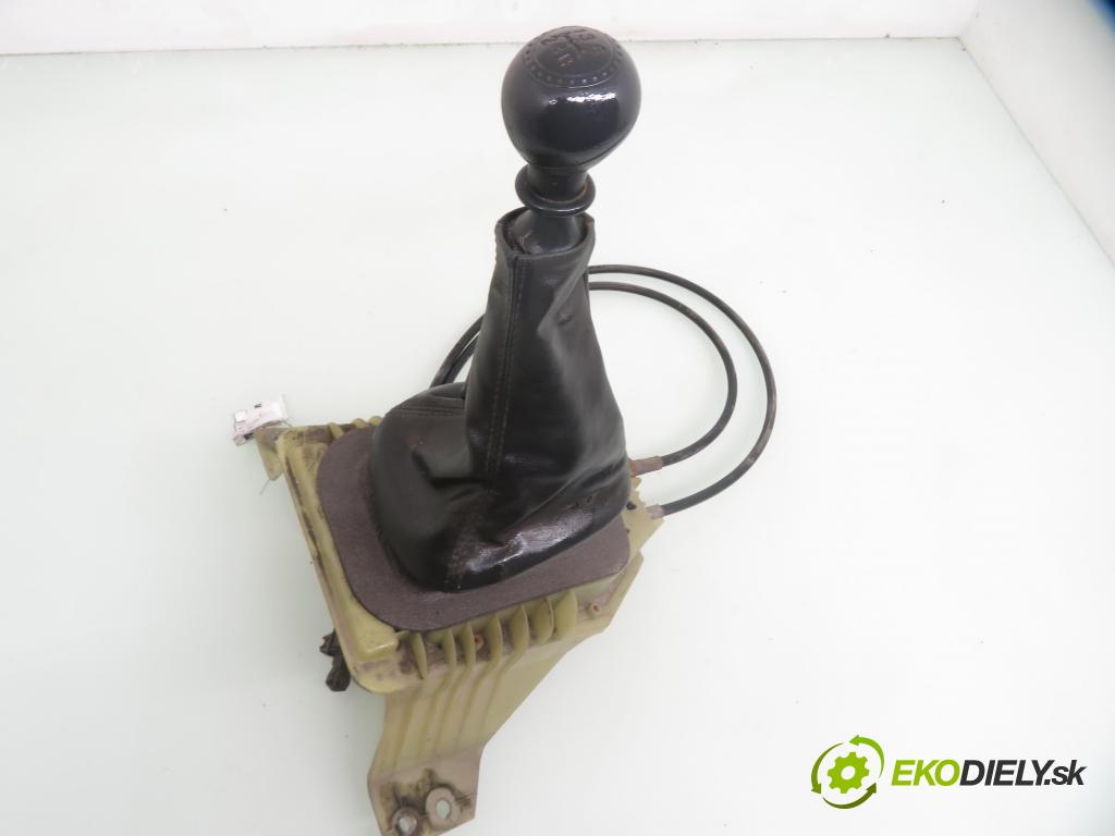 FIAT PUNTO (188_) HB 2001 44,00 1.2 60 - 188 A4.000 1242,00 ZVEDÁK: 55347670