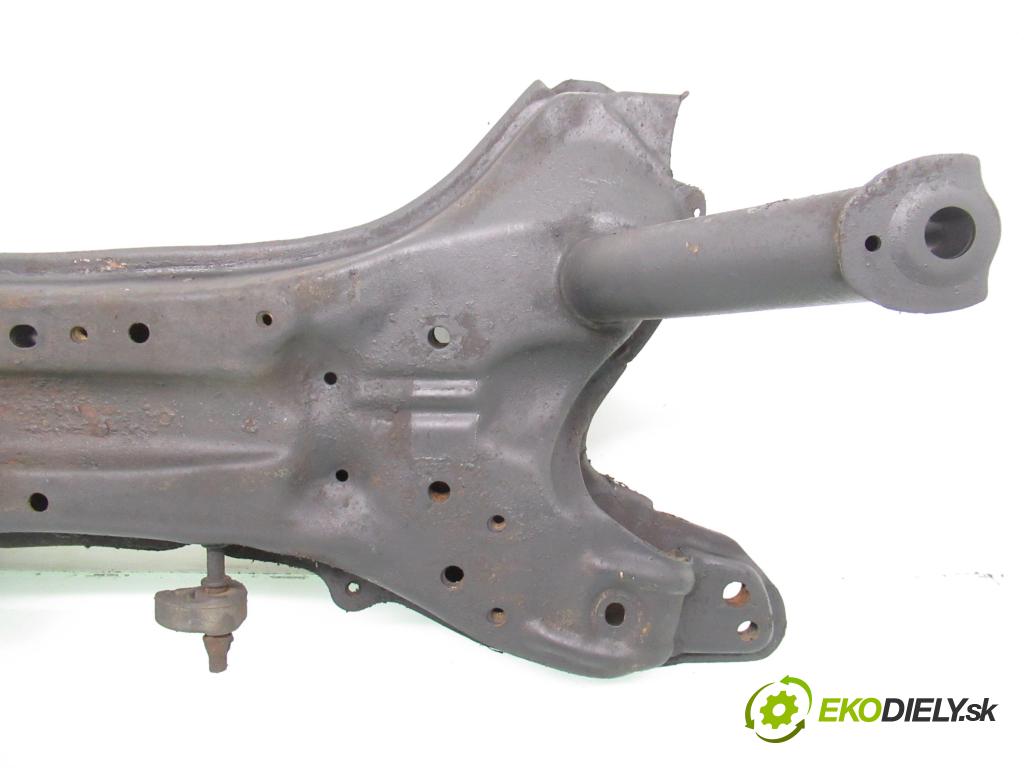 TOYOTA YARIS (_P1_) HB 2003 50,00 1.0 VVT- i 68 - 1SZ-FE 998,00 PŘEDNÍ: