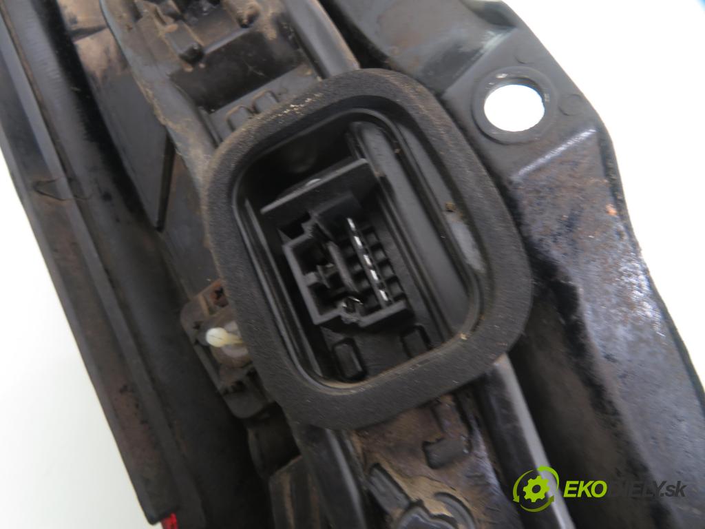 FIAT PANDA (169_) VAN 2012 51,00 1.2 LPG - 169 A4.000 1242,00 Svetlo pravé zadné 51763006 ; 280202