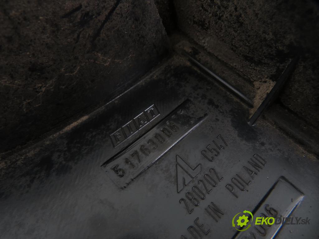 FIAT PANDA (169_) VAN 2012 51,00 1.2 LPG - 169 A4.000 1242,00 Svetlo pravé zadné 51763006 ; 280202