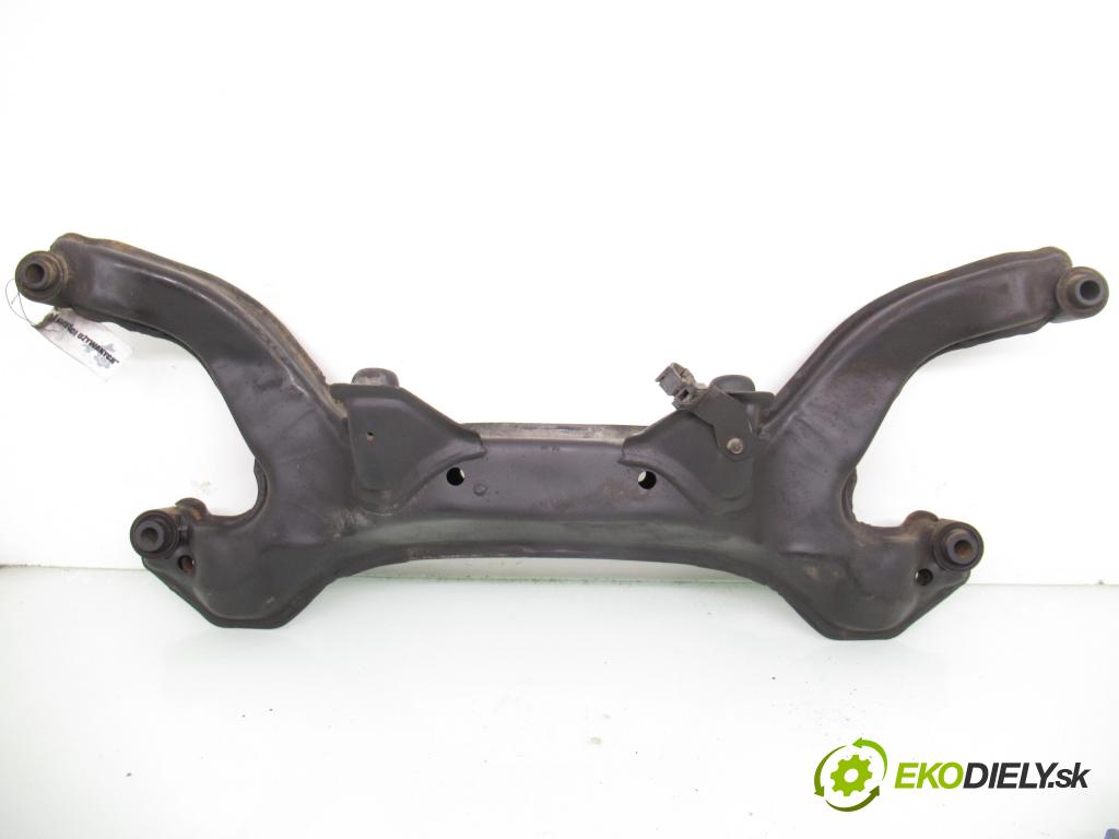 NISSAN PRIMERA (P11) LIFTBACK 2000 73,00 1.6 16V - GA16DE 1597,00 PŘEDNÍ: