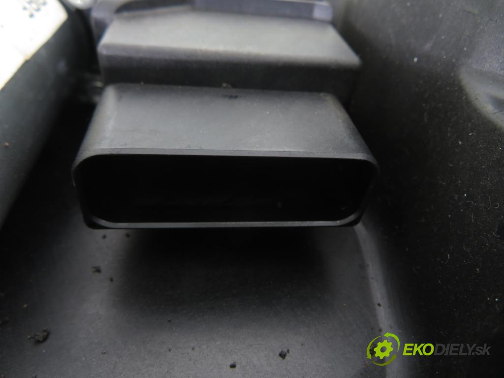 VW GOLF VI (5K1) HB 2011 155,00 2.0 GTi - CCZB 1984,00 Mechanizmus okien PTE 5K4839730J ; 5K0959704D