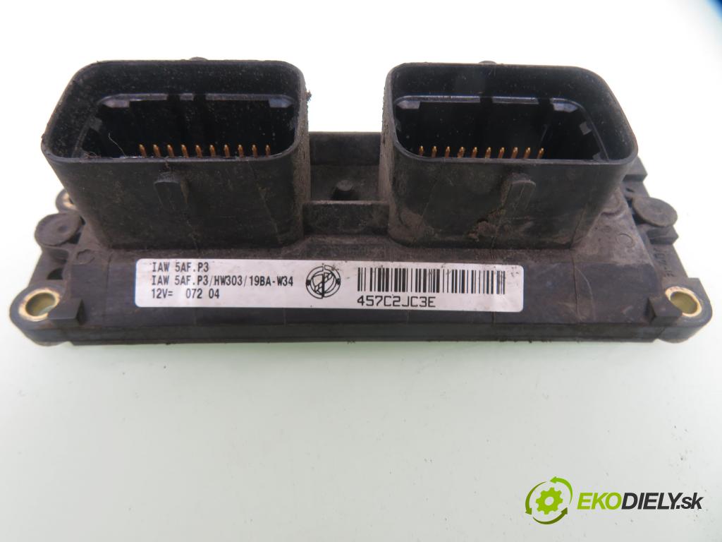 FIAT PUNTO (188_) HB 2001 44,00 1.2 60 - 188 A4.000 1242,00 spinačka / imobilizéra IMMO / Riadiaca jednotka 55192305 ; 46833366 ; 4066626