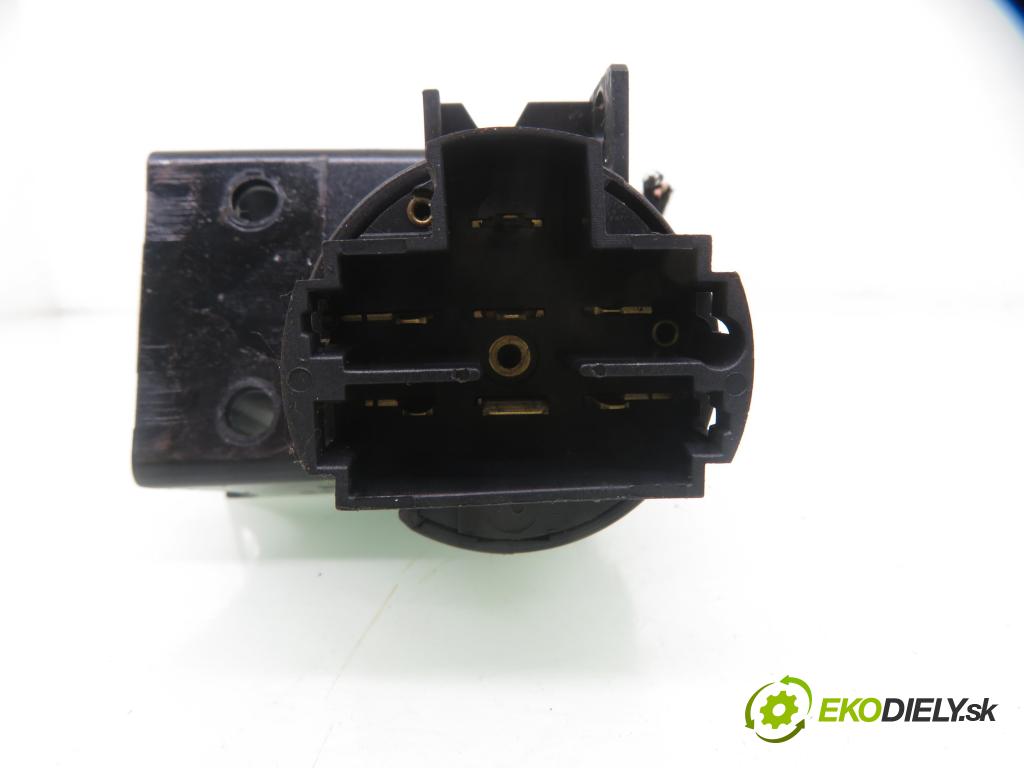 FIAT PUNTO (188_) HB 2001 44,00 1.2 60 - 188 A4.000 1242,00 spinačka / imobilizéra IMMO / Riadiaca jednotka 55192305 ; 46833366 ; 4066626