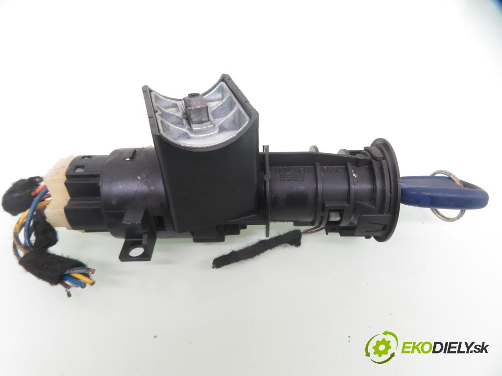FIAT PUNTO (188_) HB 2001 44,00 1.2 60 - 188 A4.000 1242,00 spinačka / imobilizéra IMMO / Riadiaca jednotka 55192305 ; 46833366 ; 4066626