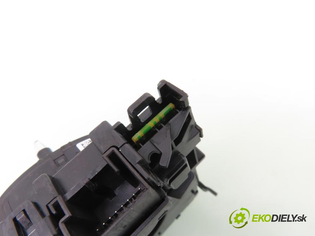 VW GOLF VI (5K1) HB 2011 155,00 2.0 GTi - CCZB 1984,00 PÁSKA: air BAG 5K0953549D