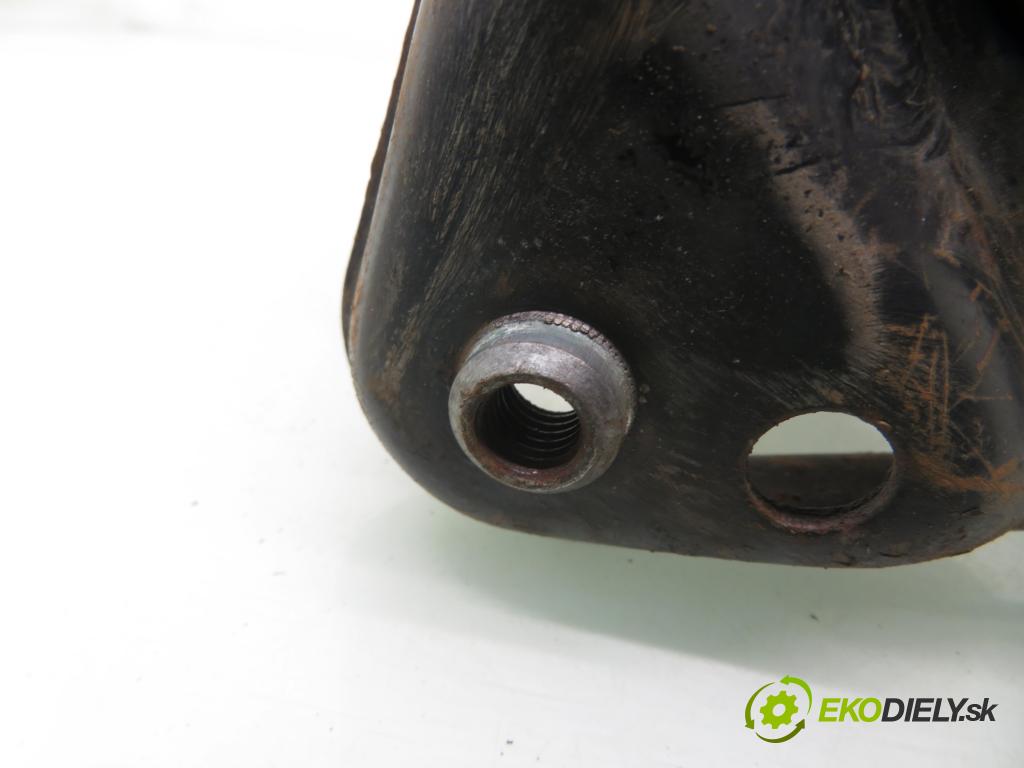 AUDI A4 (8D2, B5) SEDAN 1995 74,00 1.6 8V 100 - ADP 1595,00 MCPERSON LP 381700170811 ; 170811