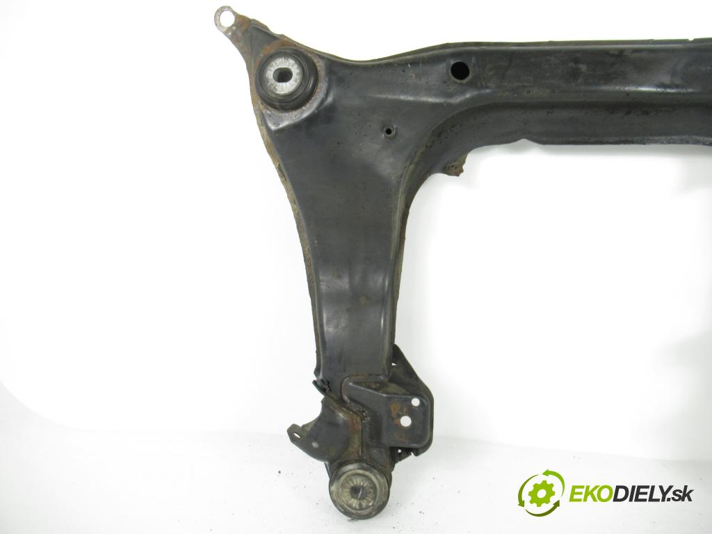 AUDI A4 (8D2, B5) SEDAN 1996 81,00 1.9 TDI - AVG 1896,00 PŘEDNÍ: